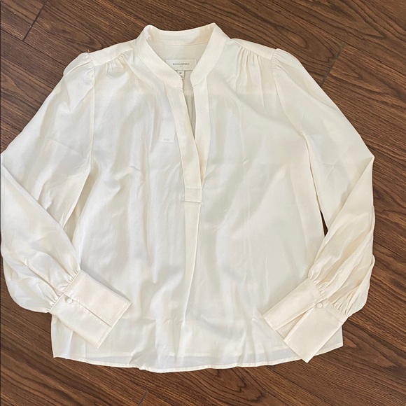 Banana Republic Tops - Medium Banana Republic White Long Sleeve Blouse